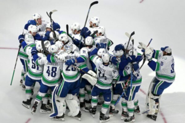 vancouver canucks beat the wild 2020 stanley cup qualifiers 