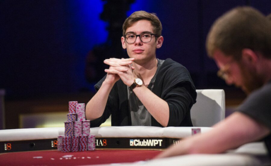 fedor holz playing poker tournament