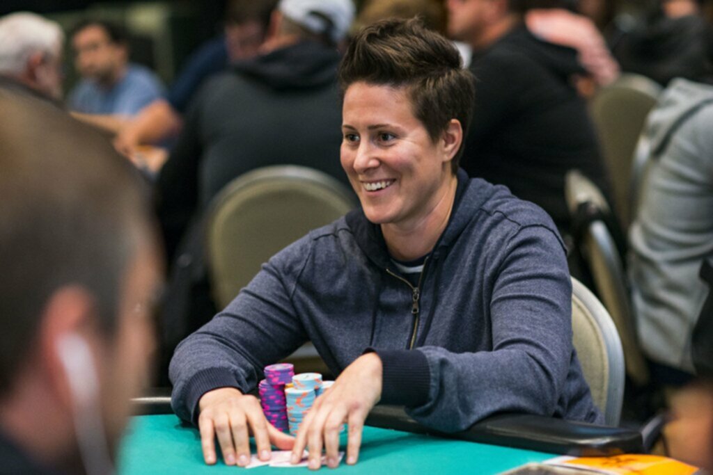 vanessa selbst playing poker