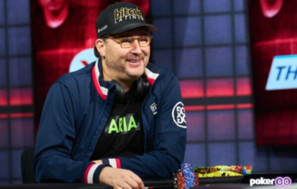 Phil Hellmuth wins