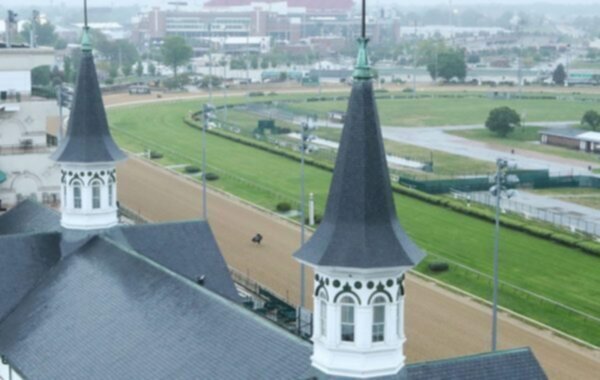 churchill downs horse racing